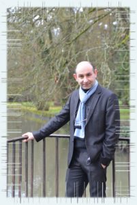 Pascal Martin - 3ème Adjoint Conformément à l'article L2122-18 du code général des collectivités territoriales, qui confère le pouvoir au maire d'une commune de déléguer une partie de ses fonctions à un ou plusieurs adjoints et afin d'assurer le bon fonctionnement du service, Monsieur Pascal MARTIN, 3ème Adjoint a délégation pour assurer le suivi des dossiers dans les domaines des affaires scolaires, périscolaires, communication et urbanisme, en cas d'empêchement du 2ème Adjoint.